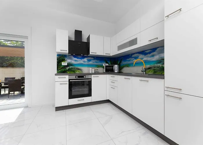 House Veroniq With Pool And Jacuzzi * Zupanje